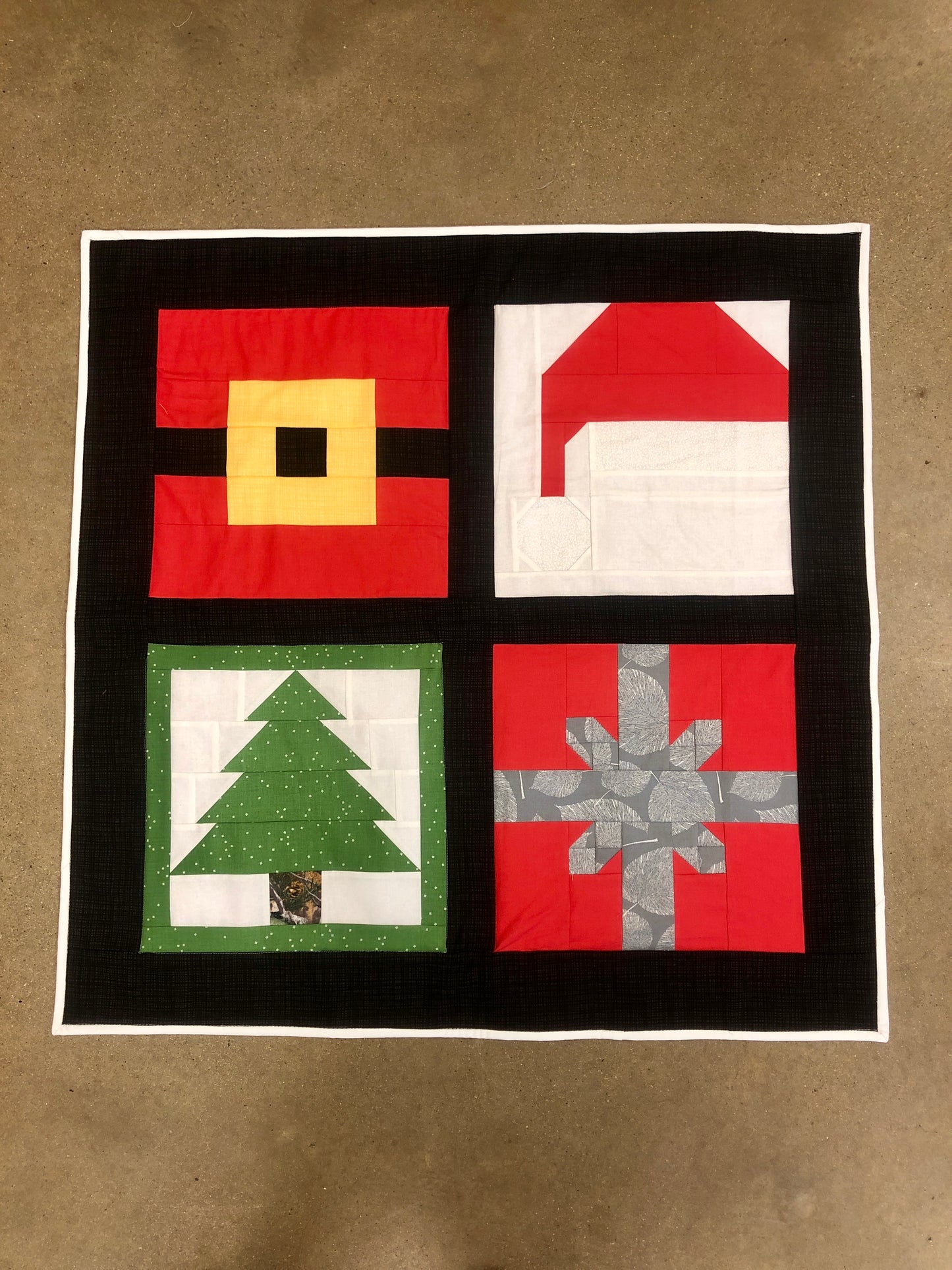 Santa's Coming! Digital Quilt Pattern